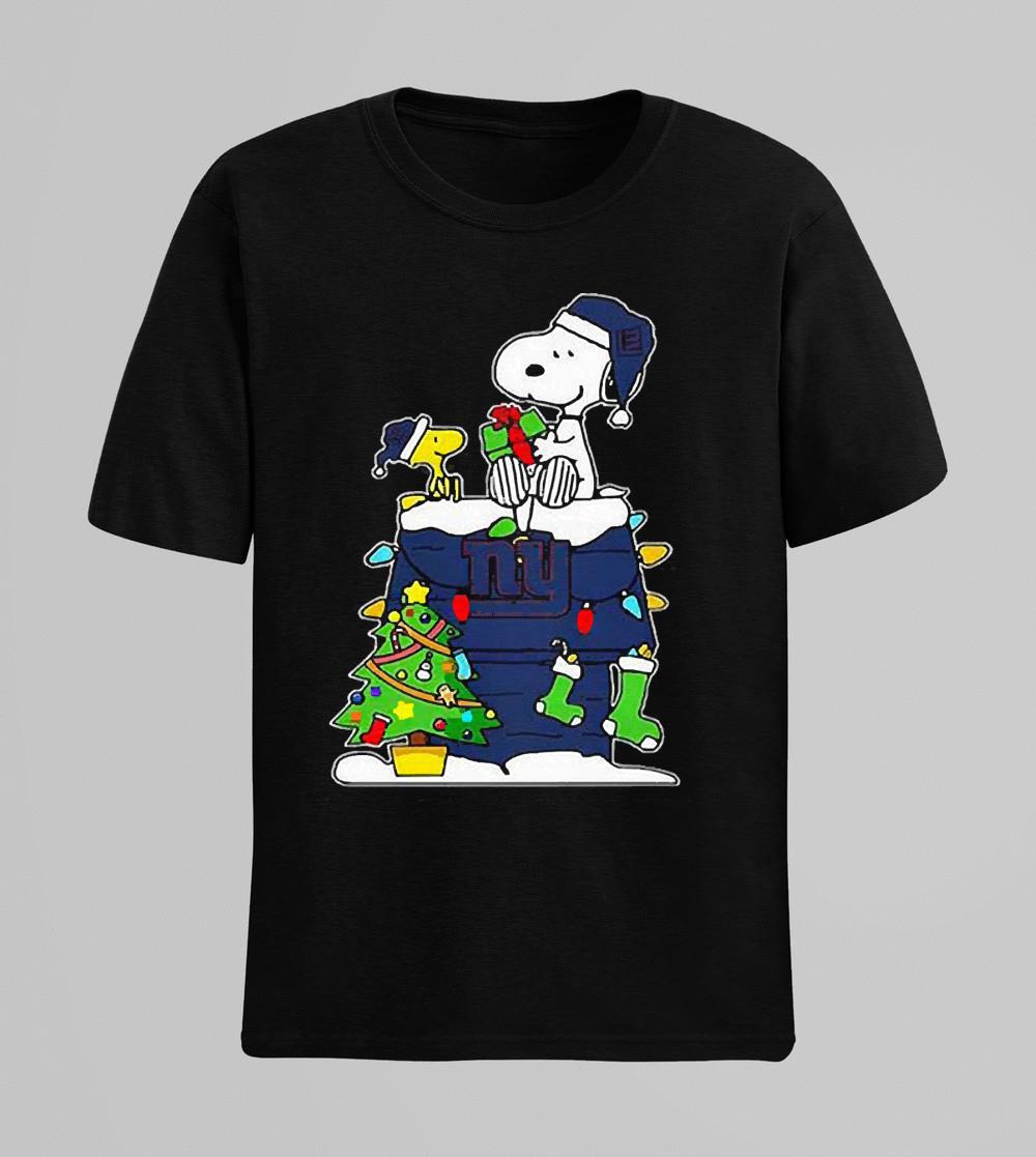 NFL New York Giants Snoopy And Woodstock Christmas Shirt