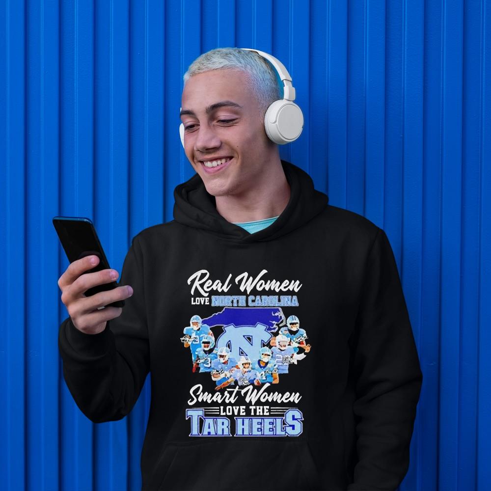 Real Women Love North Carolina Smart Women Love The Tar Heels Signatures Shirt 1 Gameofthronesteeshirt News