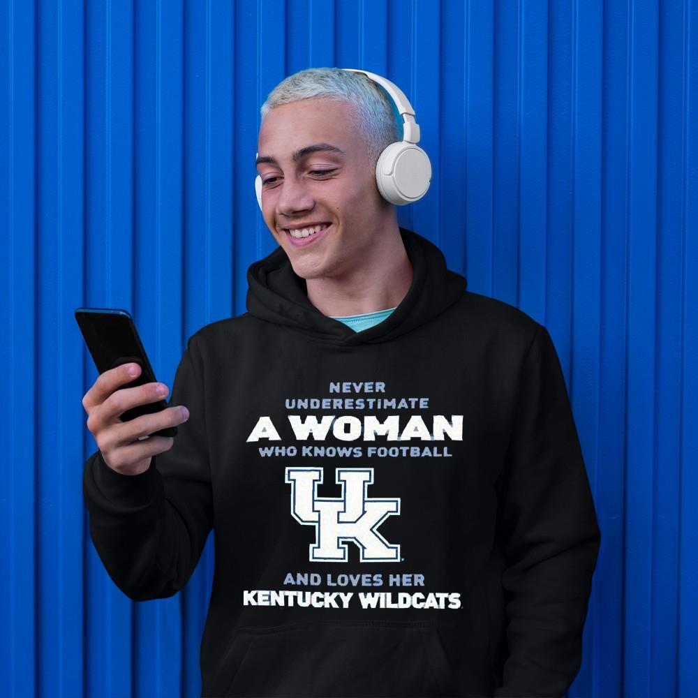Never Underestimate A Woman Who Knows Football And Loves Her Kentucky Wildcats Logo 2022 Shirt Never Underestimate A Woman Who Knows Football And Loves Her Kentucky Wildcats Logo 2022 Shirt
