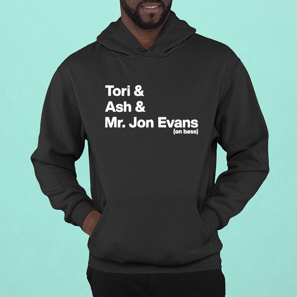Tori Amos Podcast Tori Ash Mr Jon Evans on bass shirt 1 Marvelcomicsteeshirt News