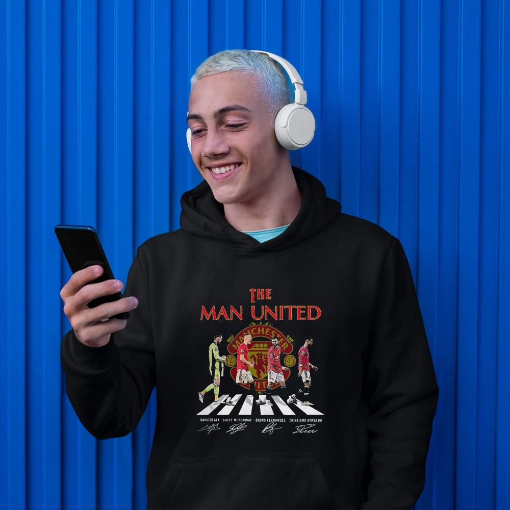 hh194 the man united abbey road signatures shirt hoodie - The Man United Abbey Road signatures shirt