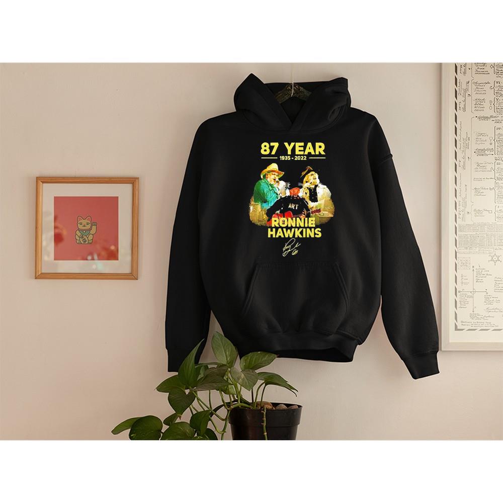 Men’s 87 year 1935 2022 Ronnie Hawkins thank you for the memories shirt 1 Thebeatlestshirt News