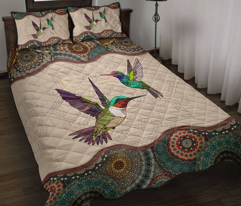 Wonderful Quilt Bed Set For Hummingbird Lovers 1