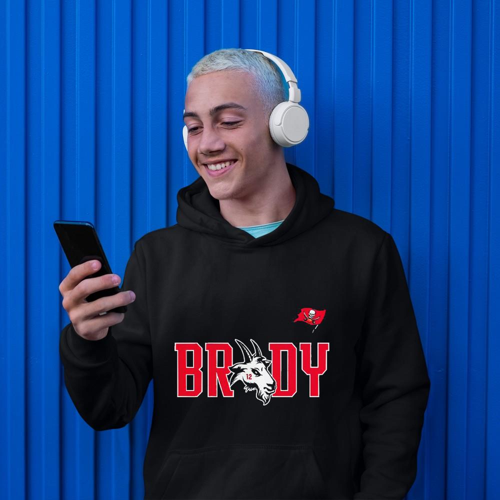 Tampa Bay Buccaneers Tom Brady GOAT shirt 1 Independencedayshirt News