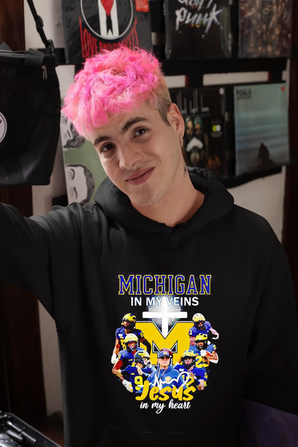 Michigan Wolverines in my veins Jesus un my heart shirt 1 Starwars News