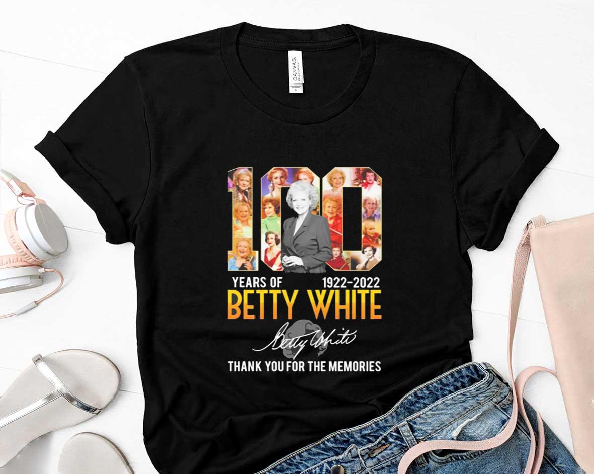 100 Years Of Betty White 1922 2022 Signiatres Thank You For The Memories T-Shirt 1 Metallicatee News