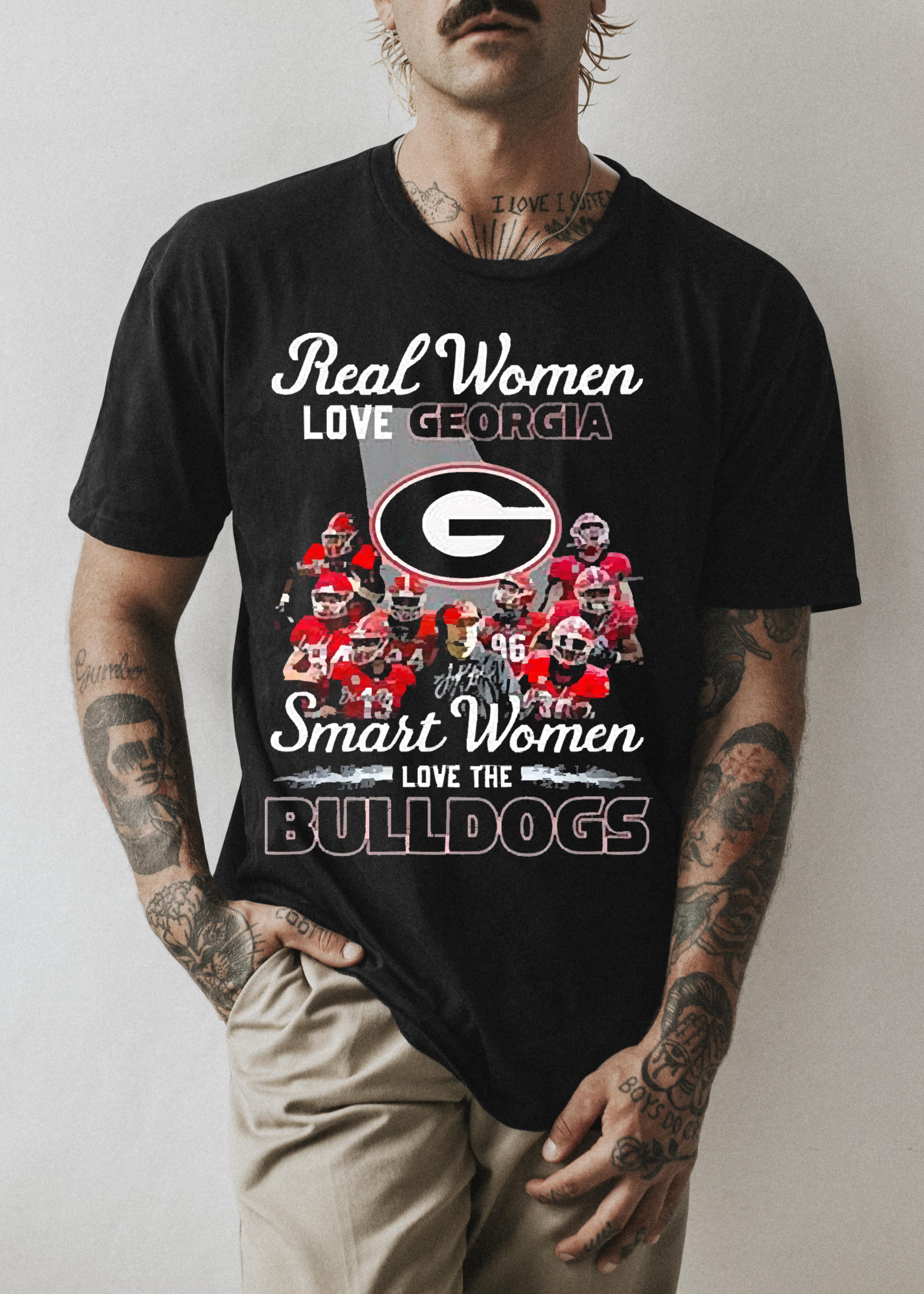 Real Women love Georgia Smart Women love the Bulldogs signatures 2022 shirt 1 Thebeatlestshirt News