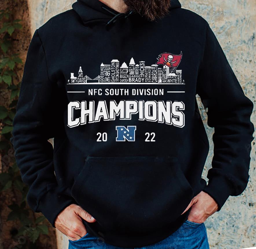 Tampa Bay Buccaneers Players Names Skyline NFC South Division Champions 2022 shirt 1